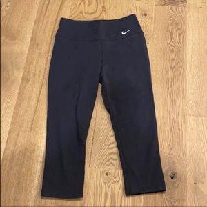 Nike Dri-FIT Capri Leggings